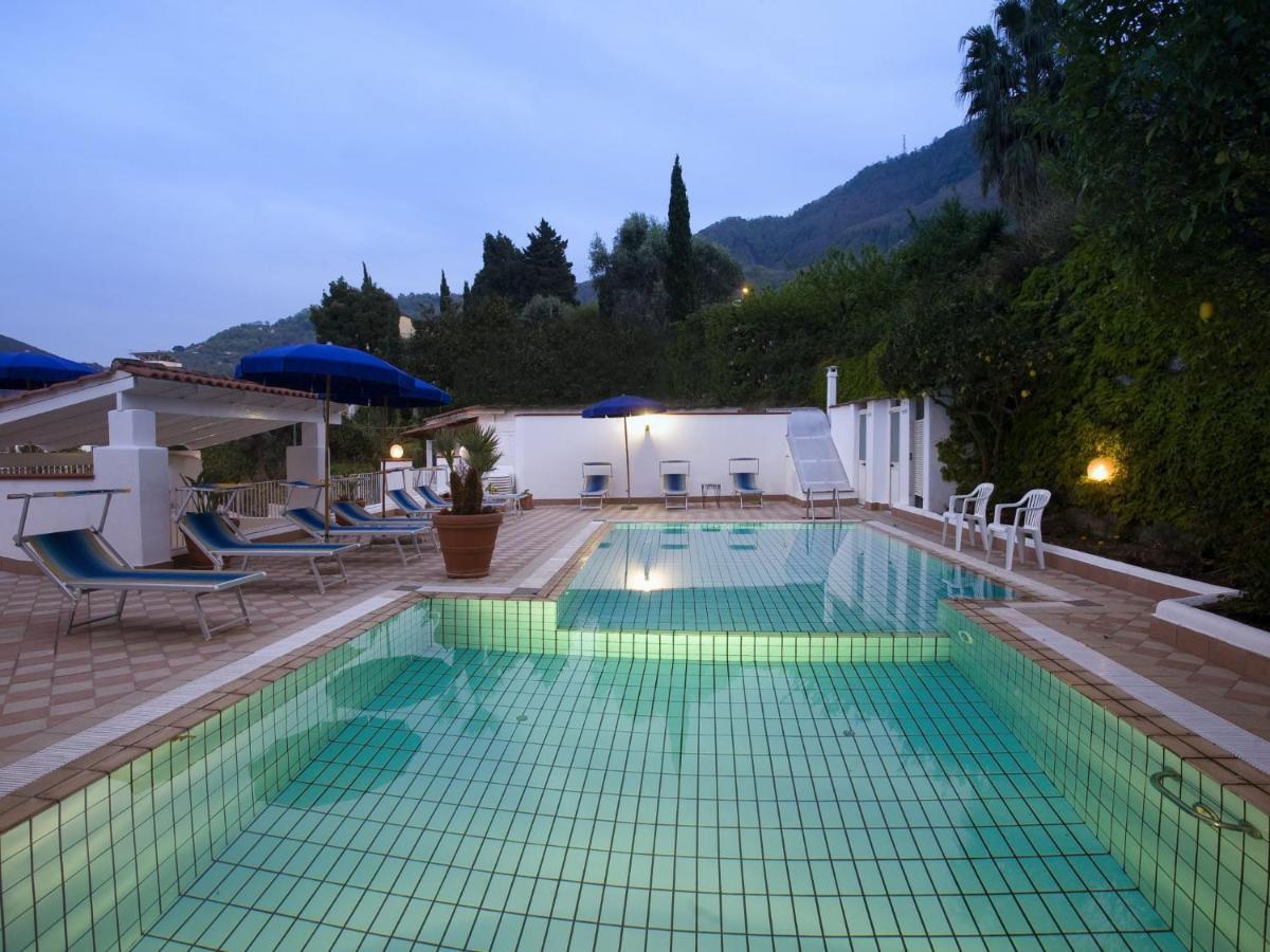Hotel Villa D'Orta Ischia Extérieur photo